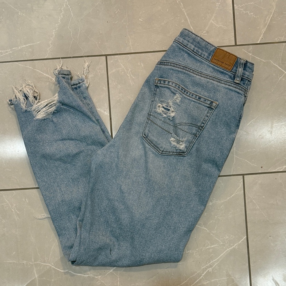 American Eagle Outfitters Ripped Blue Jeans